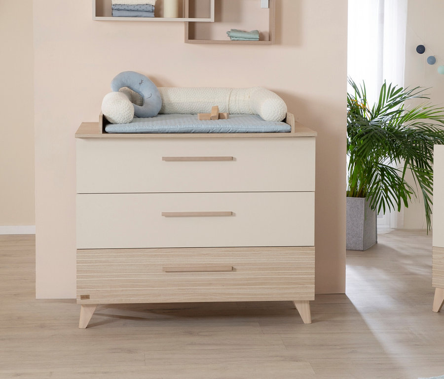 Kommode mit drei Schubladen und Wickelaufsatz mit blauer Unterlage und Kissen, inklusive roba Set »Sidney« 2-teilig, cashmere.