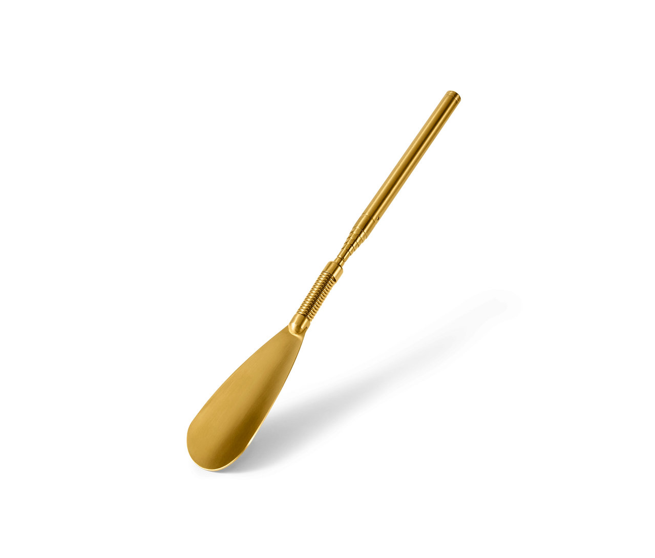 Ein goldener Teleskop-Schuhanzieher auf einem weißen Hintergrund.