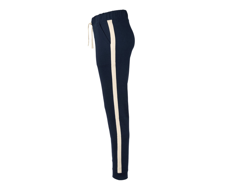 Dunkelblaue Joggpants mit weißem Streifen an der Seite.