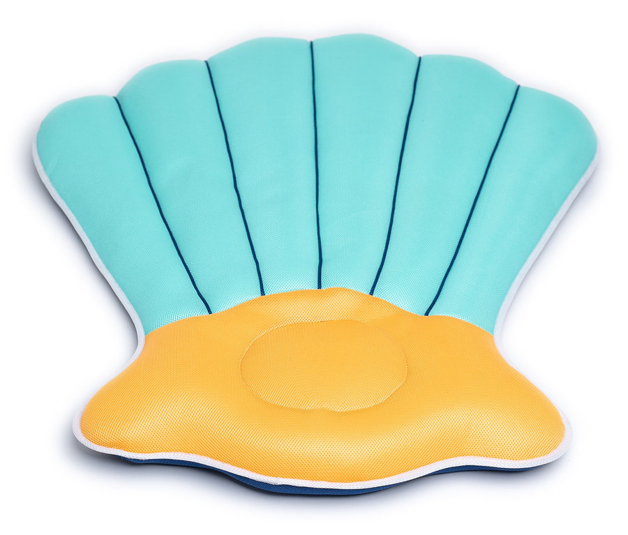 Türkisblaue und gelbe aufblasbare Pool Buddy Riesenmuschel auf weißem Hintergrund.