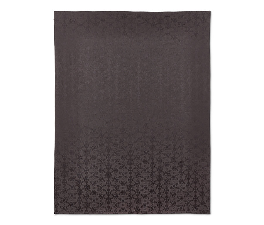 Dunkelbraune Jacquard-Tischdecke mit geometrischem Muster.