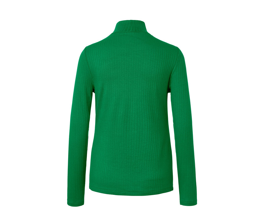 Rückansicht des grünen Langarmshirts.