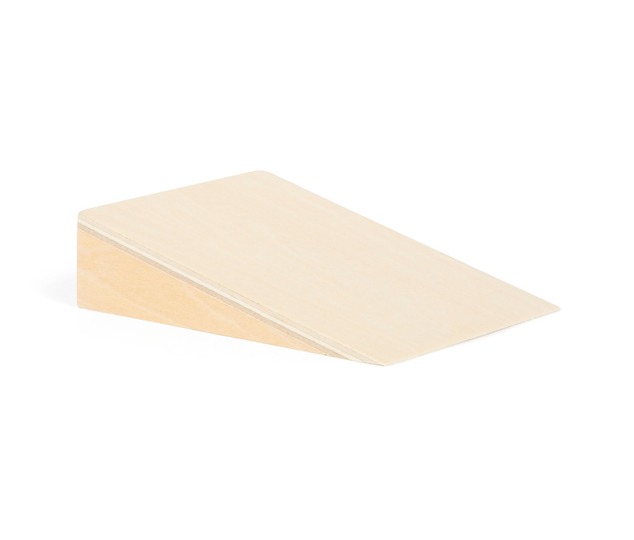 Ein hölzernes Cornhole- und Sling-Puck-Spiel von Small Foot auf einem weißen Hintergrund.