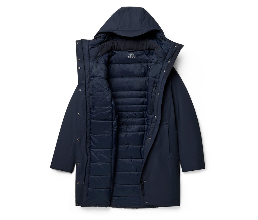 Geöffnete marineblaue Jacke mit Kapuze und gestepptem Innenfutter.