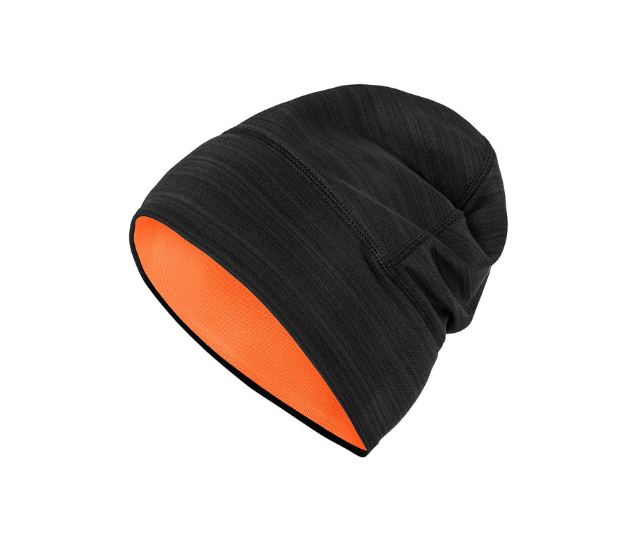 Eine schwarze Funktionsmütze mit orangefarbenem Futter.