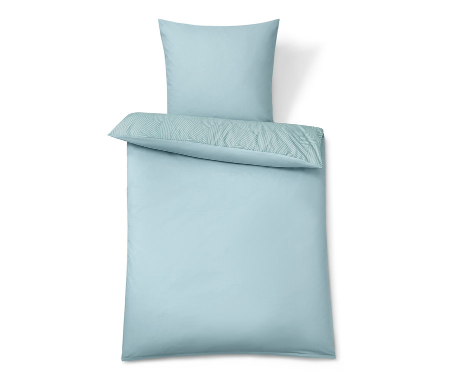 Hellblaue Premium-Baumwoll-Bettwäsche, Doppelgröße, und Kissen.