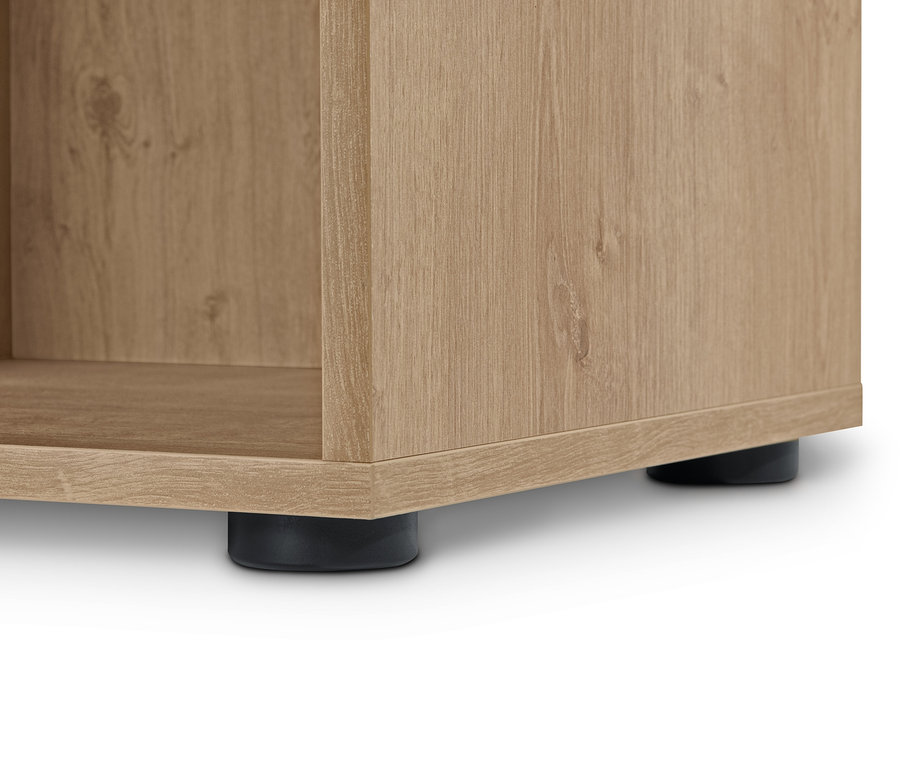 Detailansicht eines offenen Regalmoduls »Flemming« mit Eichendekor.