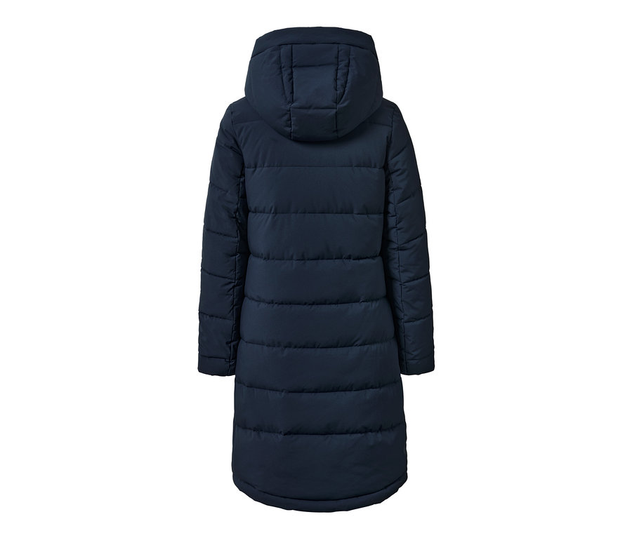 Blauer Steppmantel von hinten.