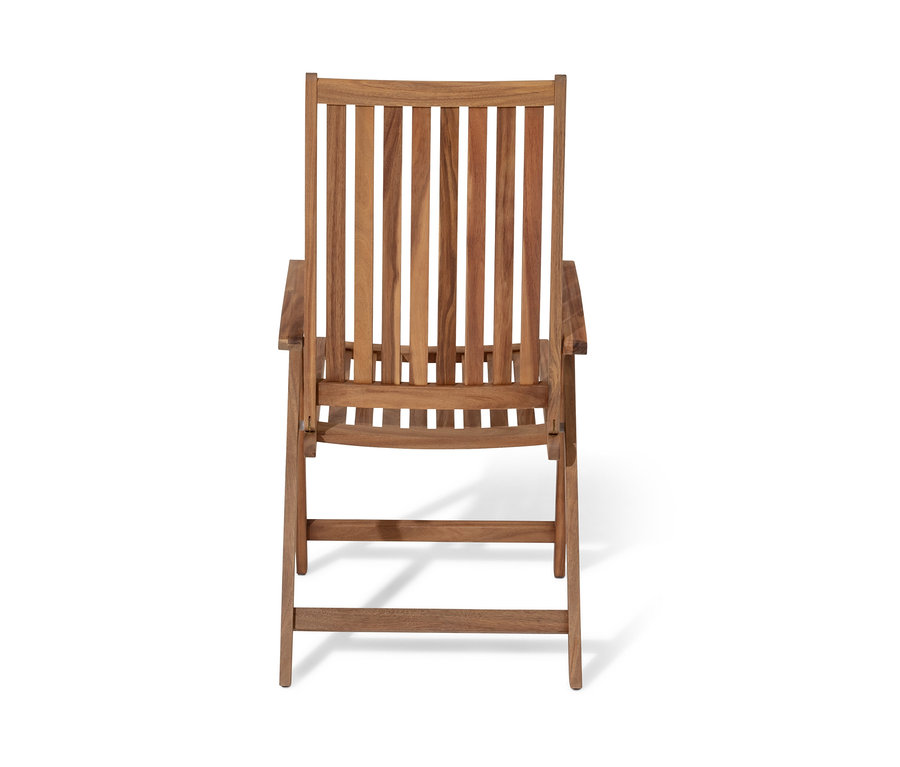 Detailansicht eines Hochlehners »Lenja« mit Holz-Lamellen und verstellbarer Rückenlehne.