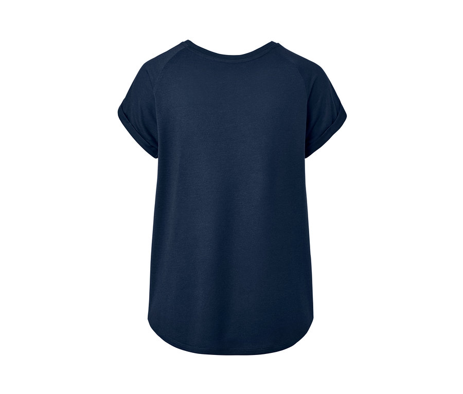 Dunkelblaues Funktionsshirt.