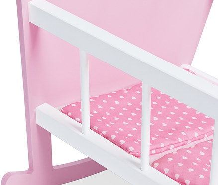 Detailansicht der rosa Pinolino Puppenwiege »Jasmin«, 4-teilig mit einem Kissen mit Herzchenmuster.