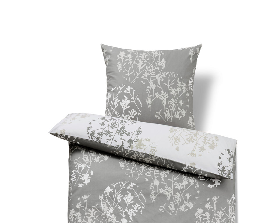 Graue Renforcé-Bettwäsche in Normal- und Übergröße mit Blumenmuster.