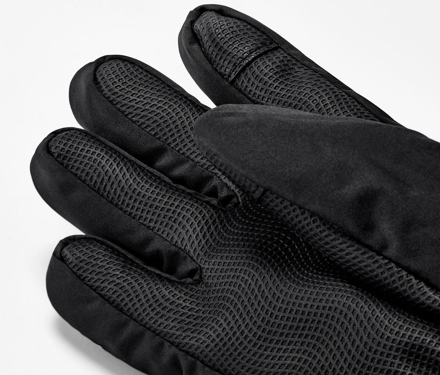 Detailaufnahme von Kinder-Ski-und-Winterhandschuhen, schwarz.