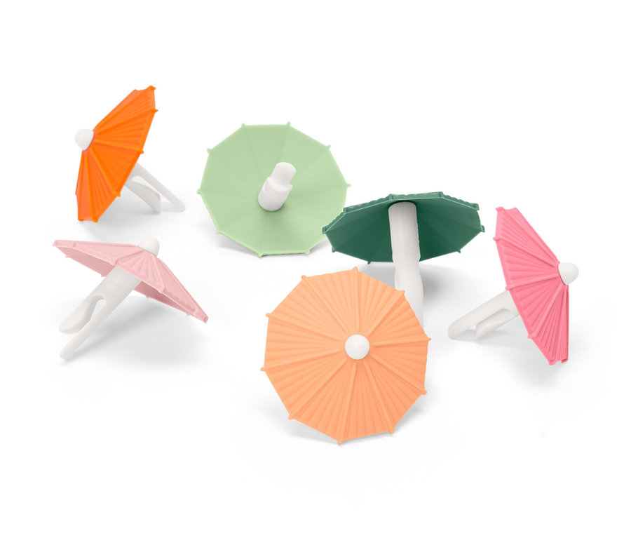 Sechs Glas-Markierer in Form von verschiedenfarbigen Regenschirmen.
