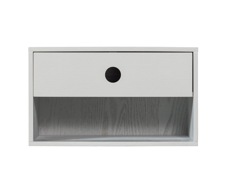 Detailansicht des Woood Nachttischs »Nancy« in der Farbe Mist mit einer Schublade und einem offenen Fach.