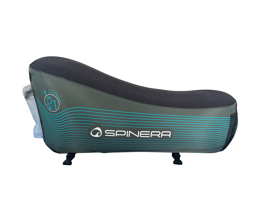 Spinera Saddle Seat SUP und Kajak in Grau mit blauen Streifen und Logo.