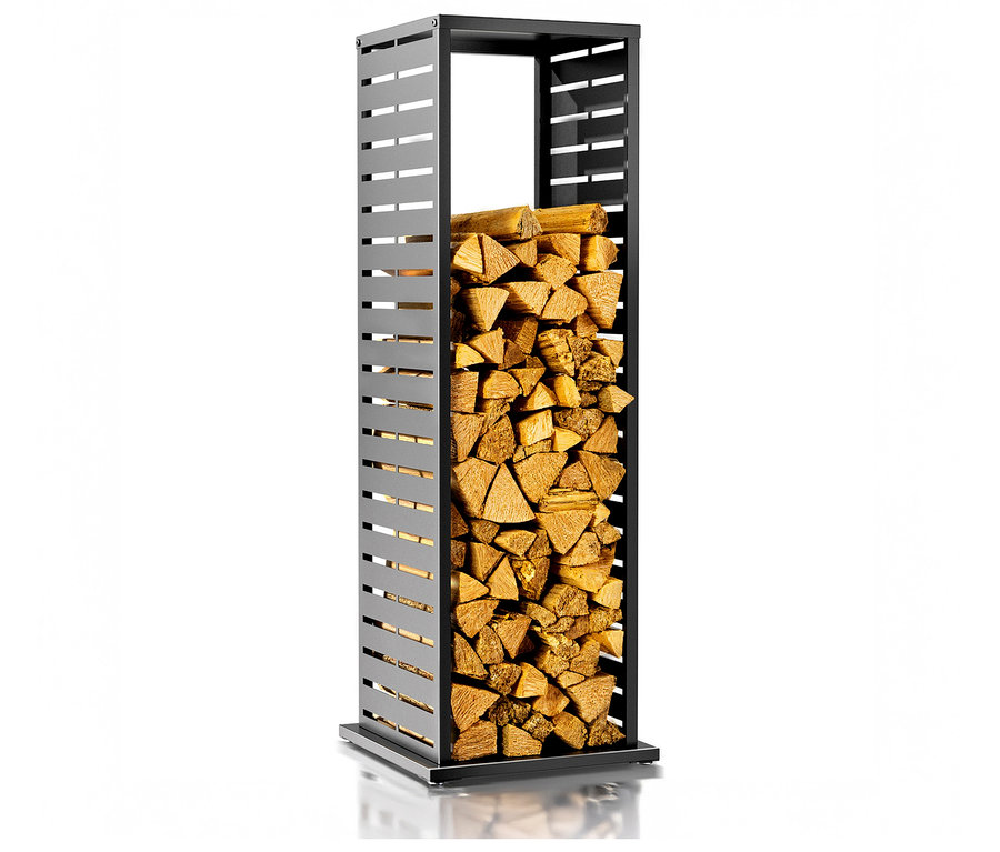Ein schwarzes, rechteckiges Holzregal mit Holzscheiten gefüllt.