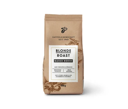 Eine Packung Blonde Roast - 250 g Ganze Bohne Kaffee steht aufrecht.
