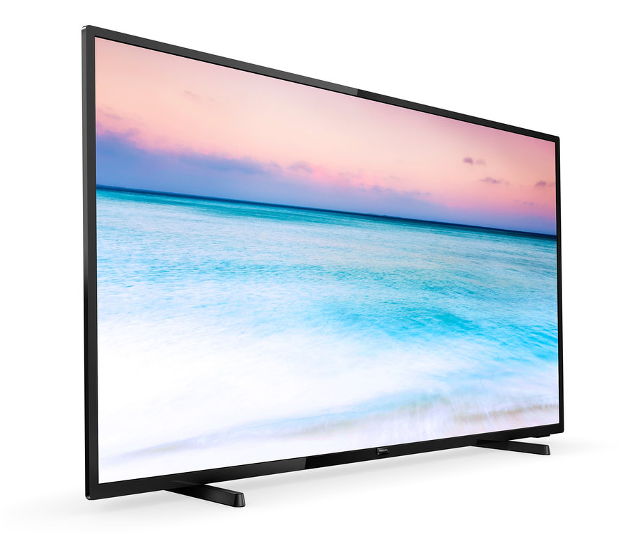 Nahaufnahme eines Philips 4K UHD LED-Smart-TV mit einem Strandbildschirm.