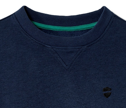 Detailansicht eines Kinder-Sweatpullovers.