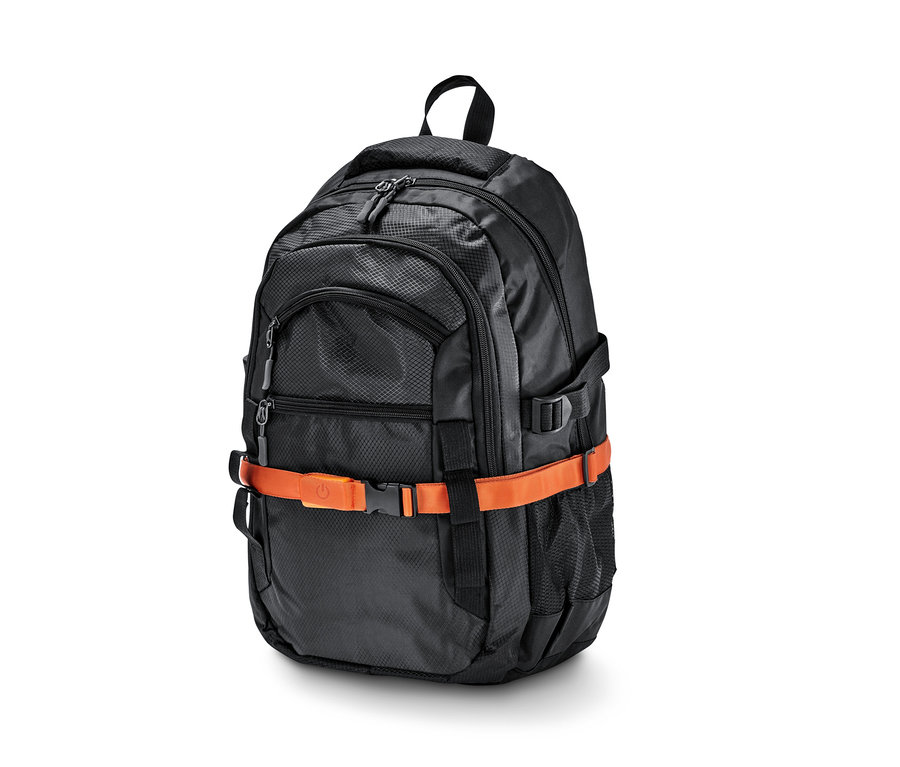 Schwarzer Rucksack mit orangefarbenem LED-Gürtel.