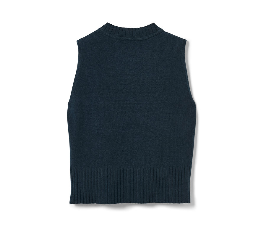 Blauer Strickpullunder mit RWS-Wolle.