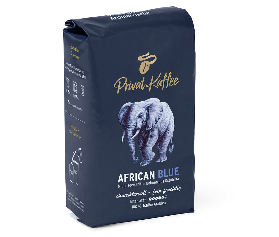 Eine Packung Privat Kaffee African Blue Ganze Bohne mit einer Abbildung eines Elefanten.