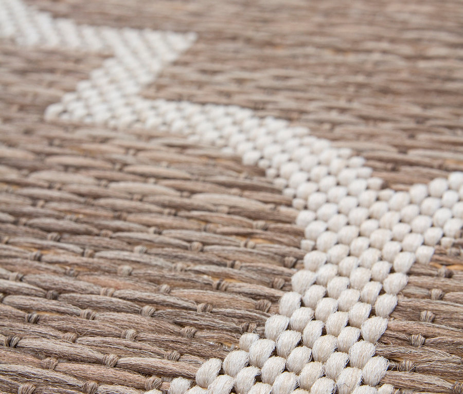 Detailaufnahme eines beigen Outdoor-Teppichs »Indonesia Batu«.