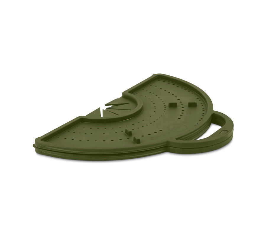 Grüner 4-in-1-Pfannenspritzschutz mit Löchern und Griff.