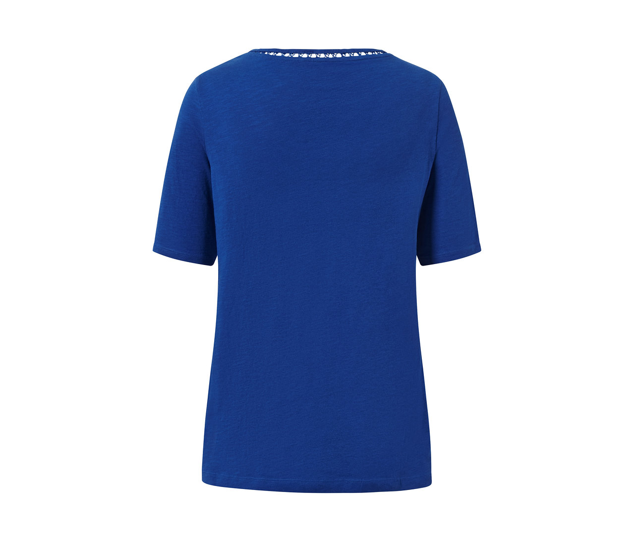 Detailansicht eines kobaltblauen Shirts.