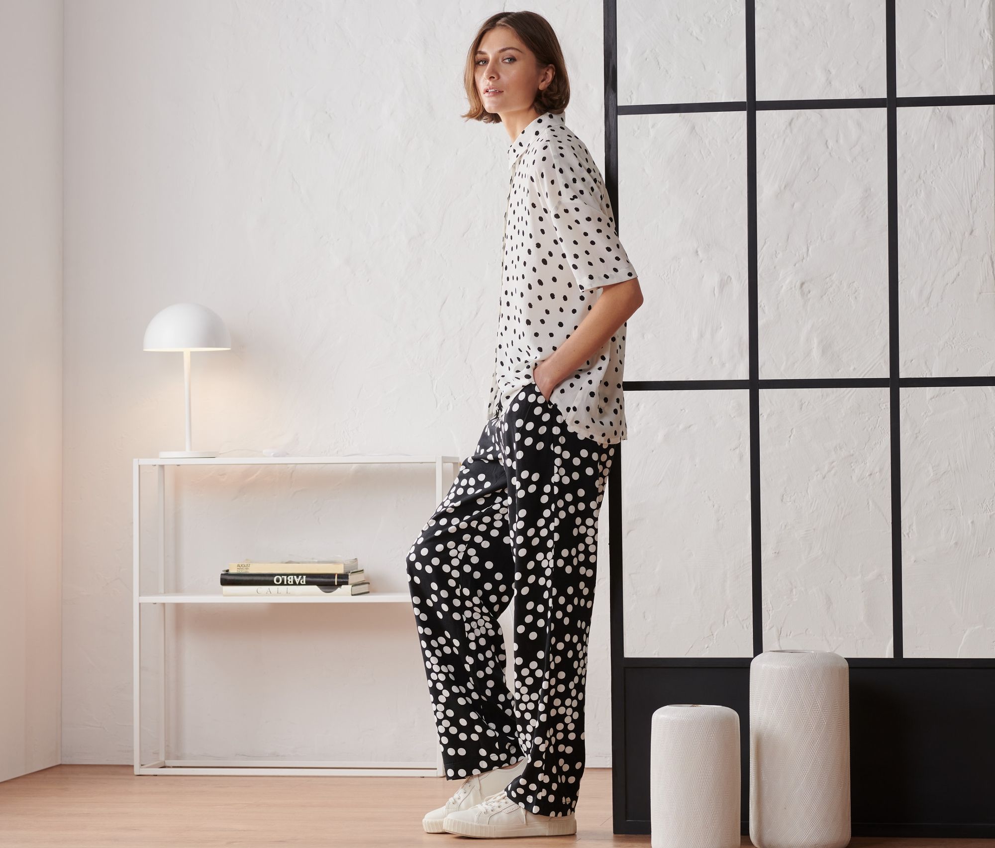 Thumbnail - Tchibo - Gepunktete Webhose - Damen - Gr. 34 - schwarz/gepunktet