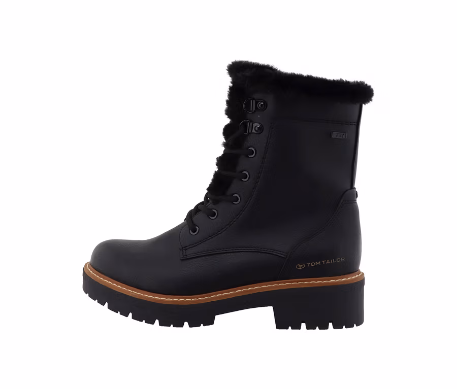 Schwarzer Tom Tailor Schnürstiefel mit Kunstfellbesatz am Knöchel und einer dicken Profilsohle mit braunem Streifen.