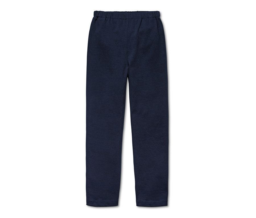Blaue Pyjamahose auf weißem Hintergrund.