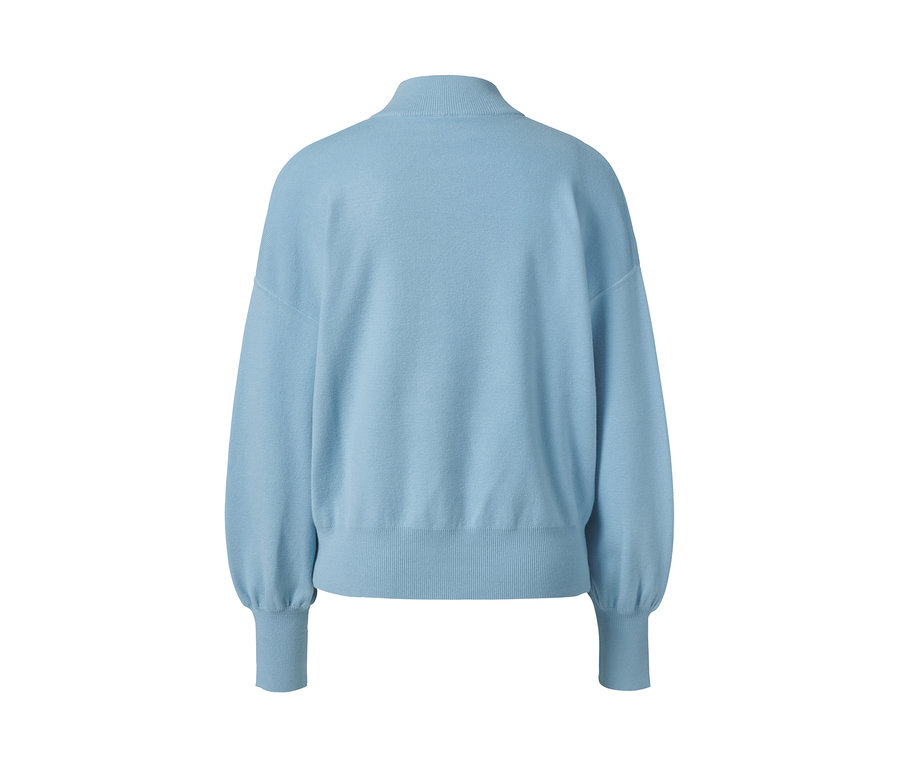 Hellblauer Pullover mit Ballonärmeln, Rückansicht.