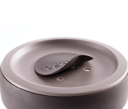 Detailaufnahme eines braunen Sauerteig-Starter-Set Deckels.