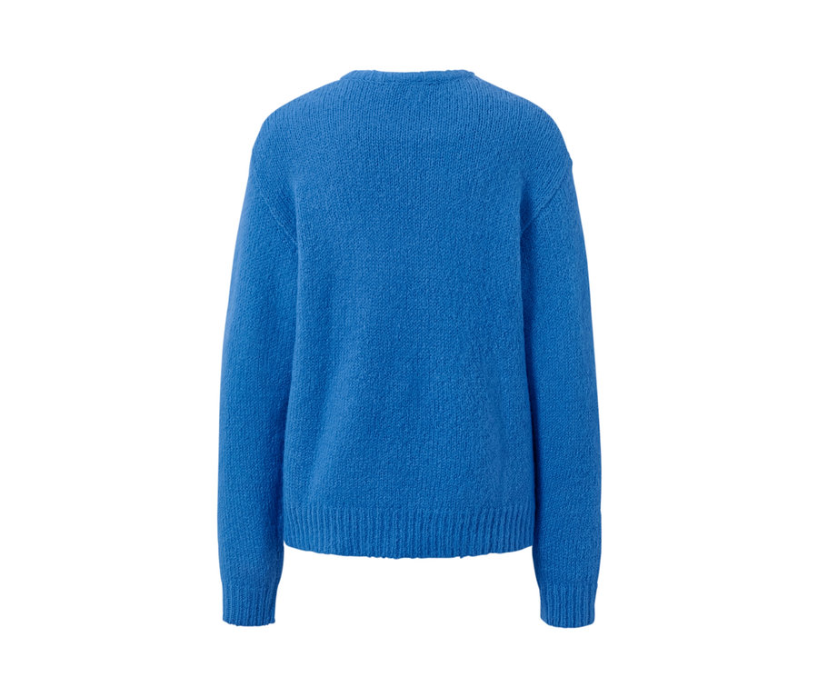 Kobaltblauer Grobstrickpullover mit Wolle.