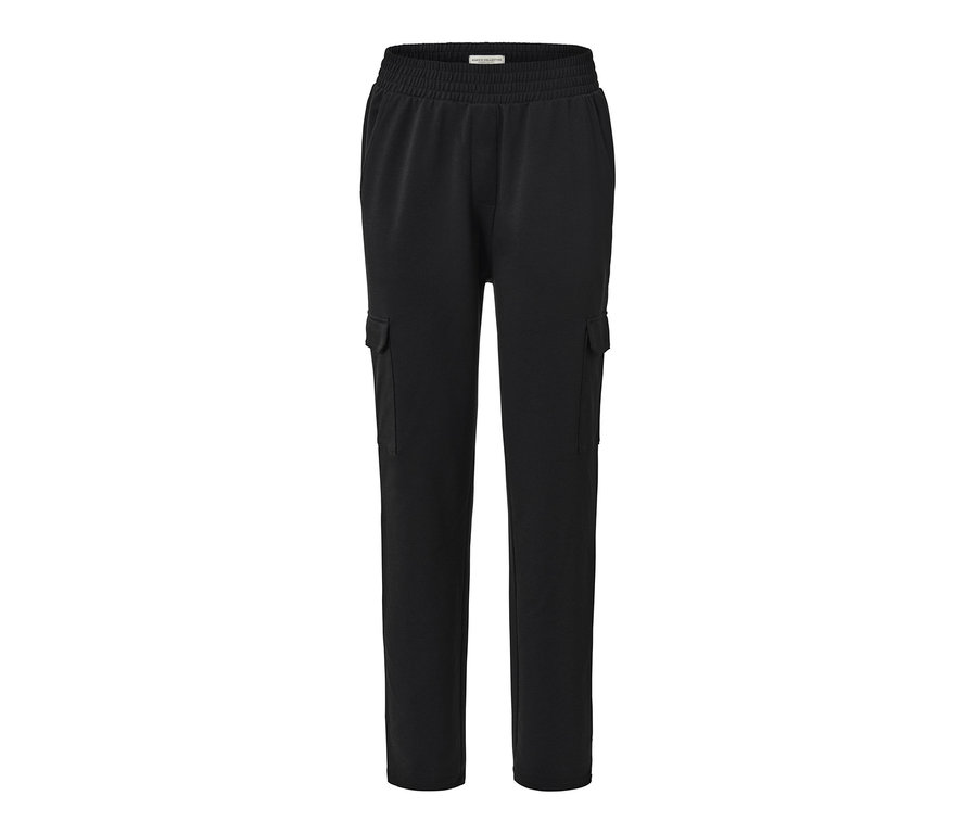 Schwarze Joggpants mit Cargo-Taschen.