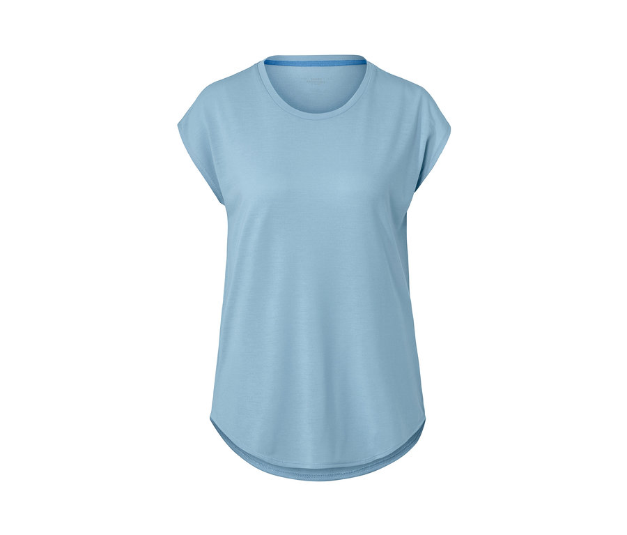 Helles blaues Sportshirt.