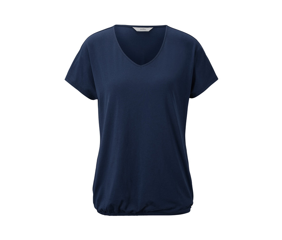 Marineblaues Kurzarmshirt.