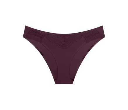 Burgundfarbene Damen-Slips mit einem muschelförmigen, spitzenähnlichen Muster vorne und transparenten, strukturierten Einsätzen an den Seiten des Bundes.
