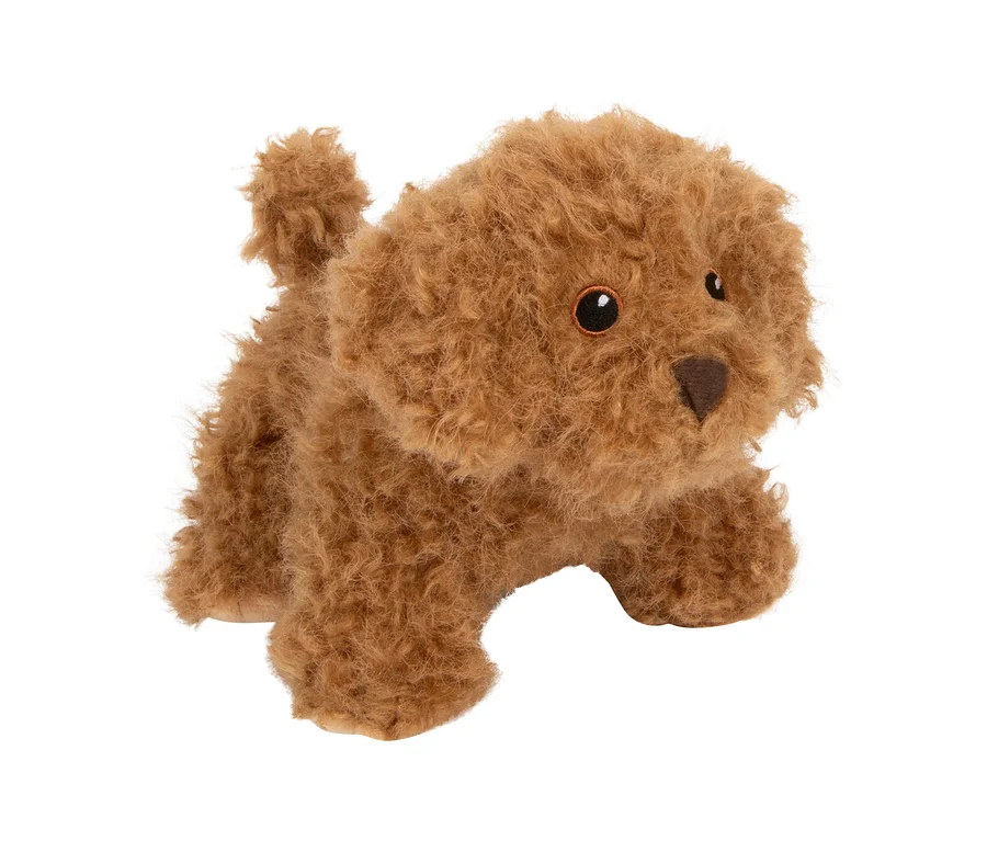 Brauner, lockiger Plüschhund aus dem small foot Tierarzt-Set »Hund«, der auf allen Vieren steht und schwarze Augen sowie eine braune Nase hat.