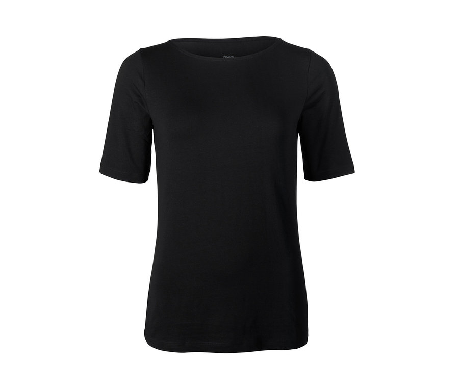 Schwarzes Halbarmshirt.