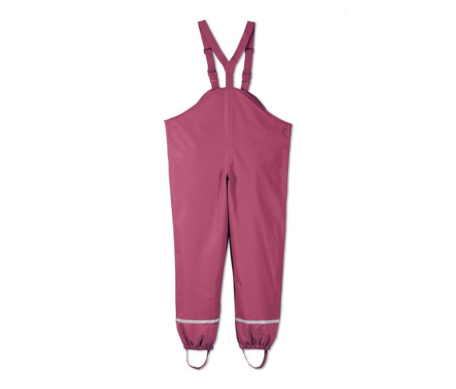 Eine rosafarbene Thermo-Regenhose mit Latz und Reflektoren.