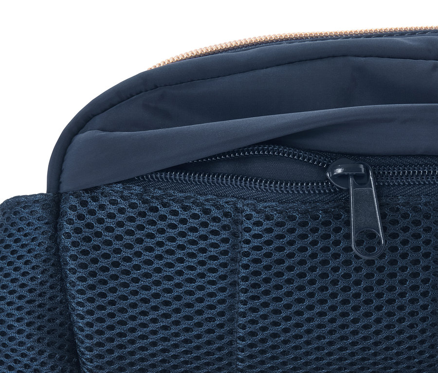 Detailansicht eines Reissverschlusses der Sicherheits-Bauchtasche.