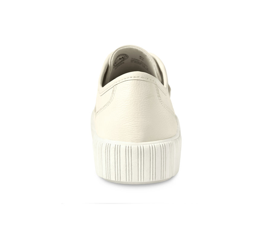 Detailansicht der Rückseite eines Leder-Sneakers.
