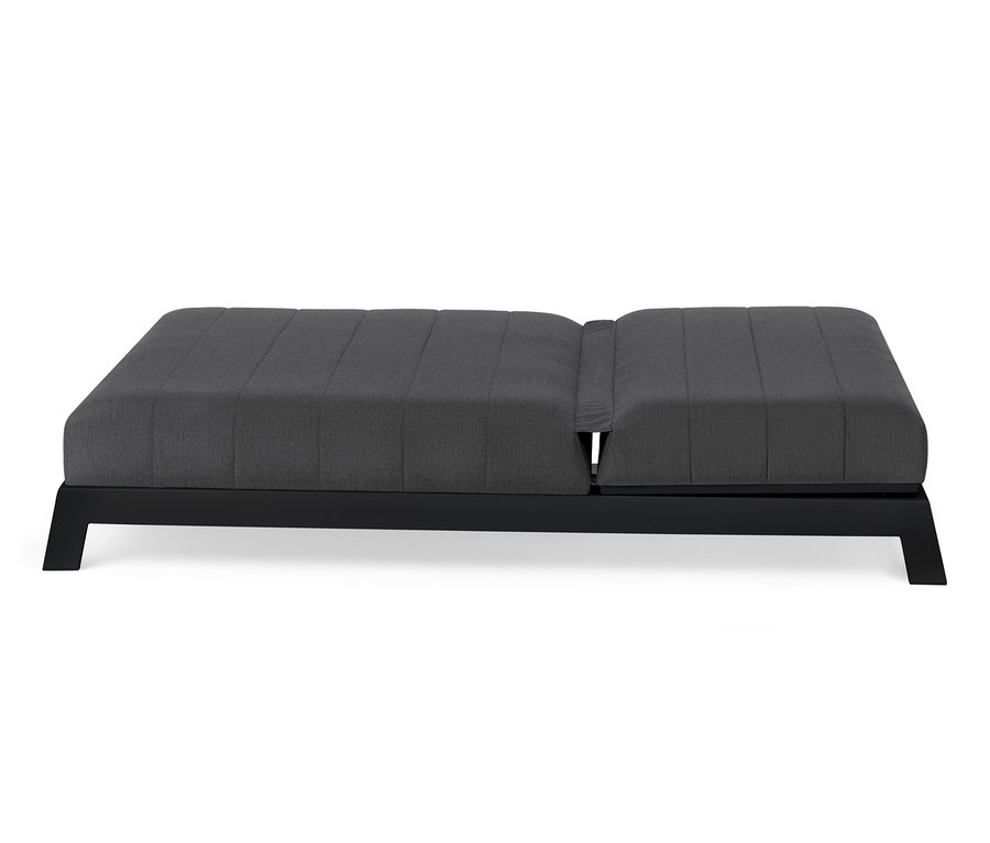 Anthrazitfarbene Premium-Doppelliege aus Sunbrella®-Stoff mit verstellbarem Kopfteil.