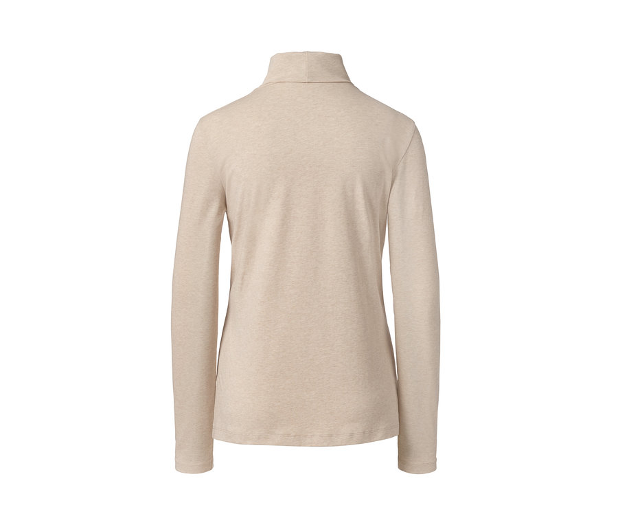 Detailansicht des Langarmshirts mit Rollkragen.