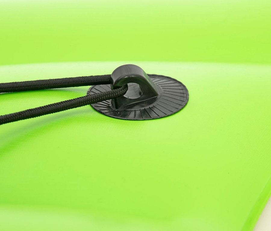 Detailansicht eines grünen Bestway® Hydro-Force Angelboot-Set »Koracle« mit schwarzer Seilhalterung.