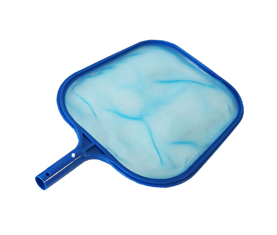 Blaues Karibu Pool-Reinigungs-Set mit Griff auf weißem Hintergrund.