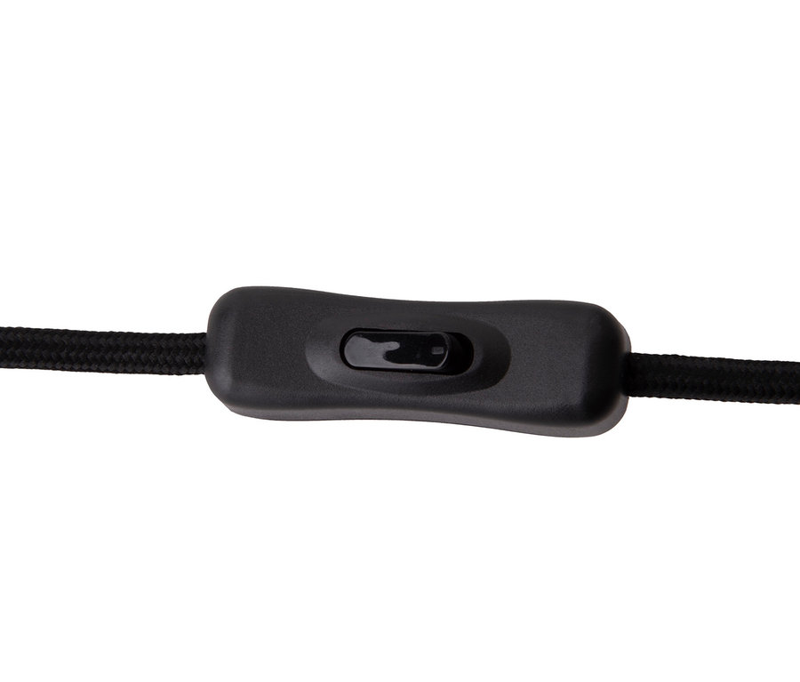 Schwarzer Schalter an einem Kabel einer Wandleuchte.